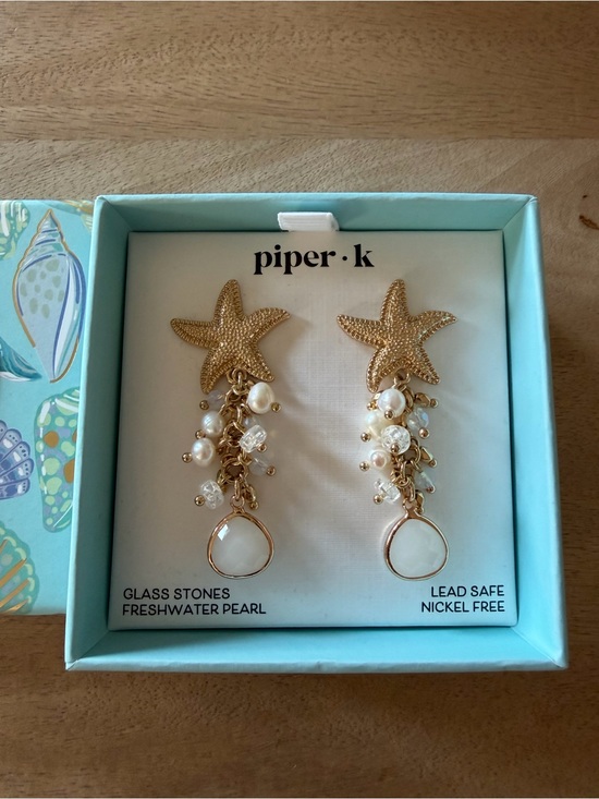 Piper K Jewelry - piper·k Gold Starfish Pearl Drop Earrings - Gold and White